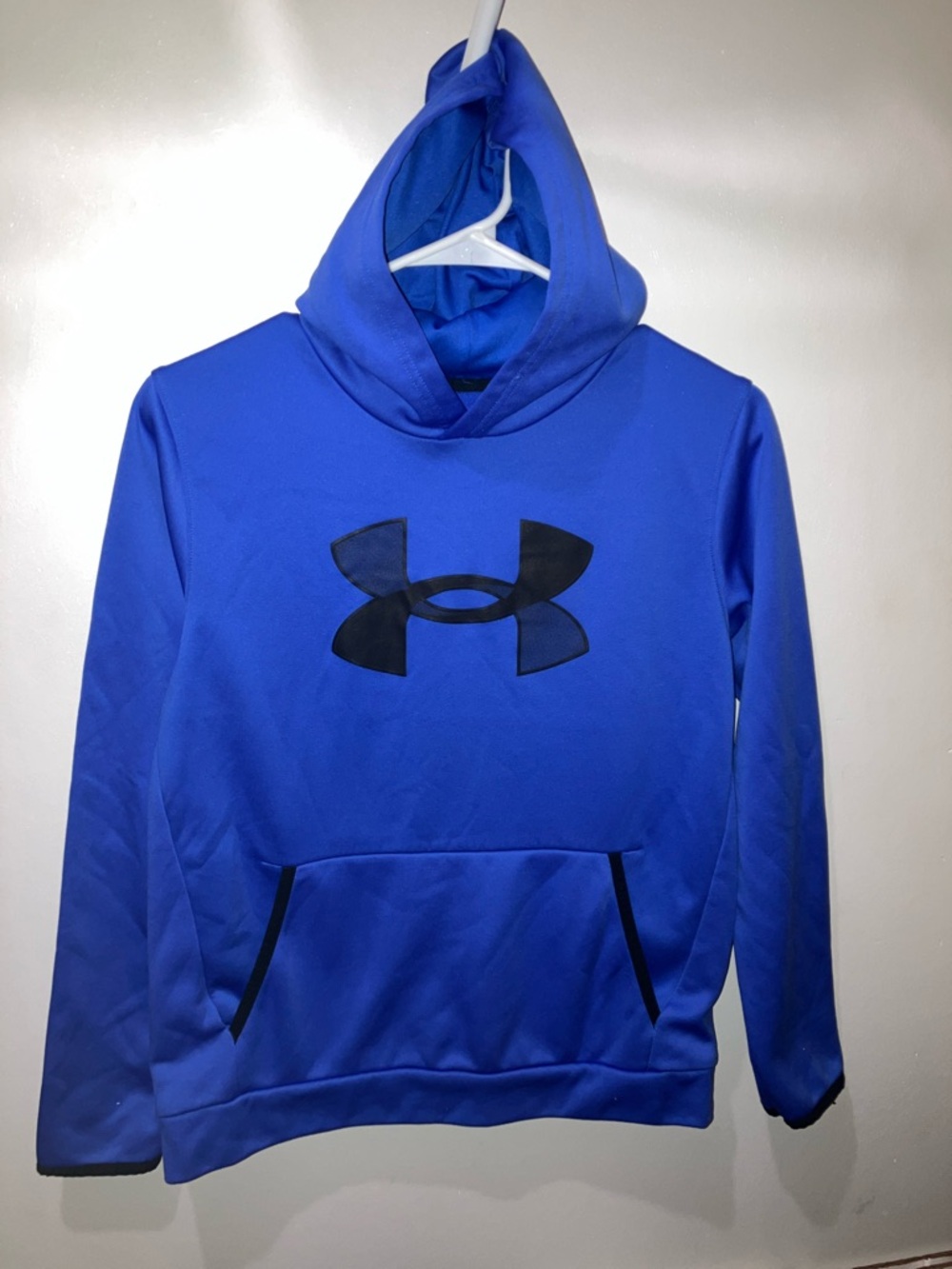 Under Armour Youth Large Blue Zip-Up Performance Hoodie with Black Logo